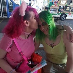 Meet your Posher, Selena